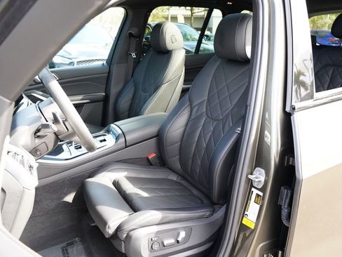 Used 2024 BMW X5 sDrive40i w/ M Sport Package RWD image 16