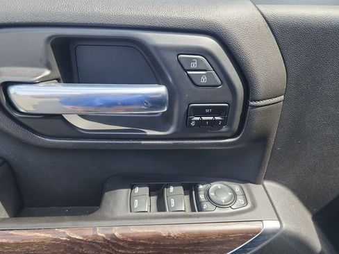 Certified 2020 GMC Sierra 2500 Denali w/ Denali Ultimate Package AWD/4WD image 23