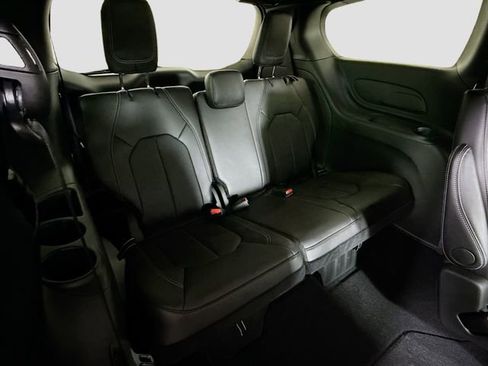 New 2026 Chrysler Voyager LX image 26