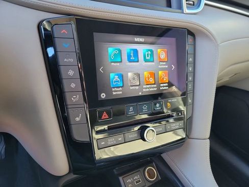 Used 2023 INFINITI QX50 Luxe image 24