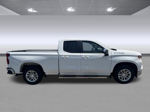 Used 2023 Chevrolet Silverado 1500 LT RWD image 2