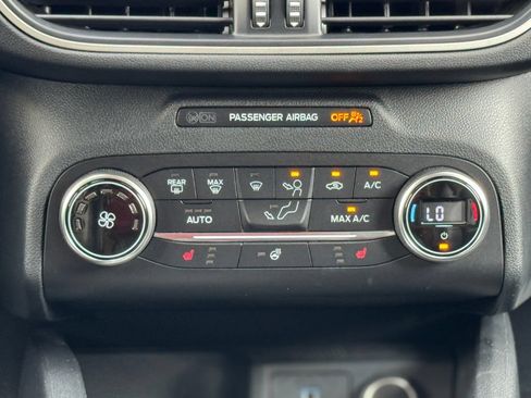 Used 2020 Ford Escape SEL FWD image 25