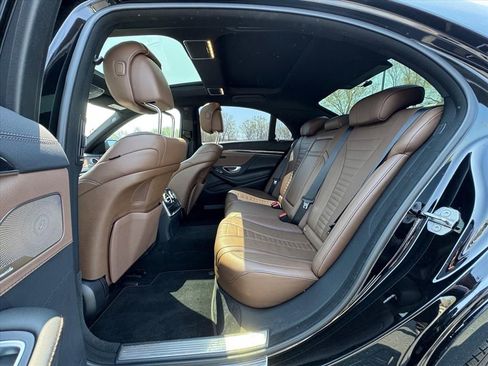 Used 2018 Mercedes-Benz S 560 Sedan image 13