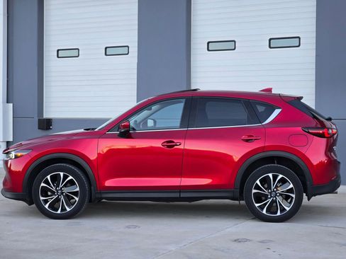 Used 2023 MAZDA CX-5 AWD 2.5 S w/ Premium Package image 5