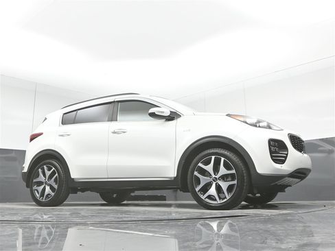 Used 2018 Kia Sportage SX image 31