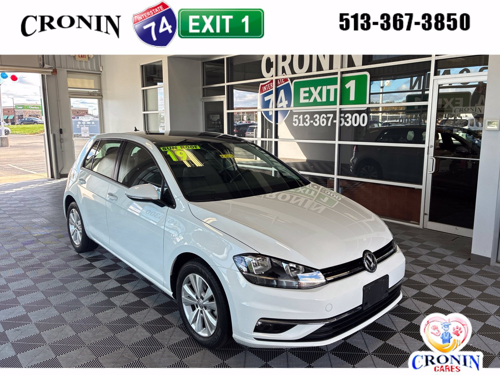 Used 2019 Volkswagen Golf 4-Door FWD image 1