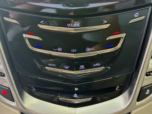 Used 2015 Cadillac SRX FWD image 18