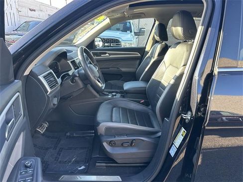 Used 2022 Volkswagen Atlas SEL Premium image 19