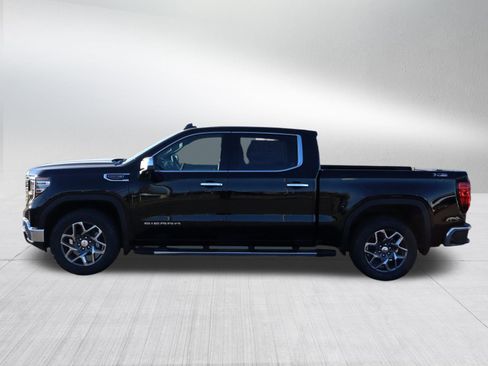 New 2026 GMC Sierra 1500 SLT image 4