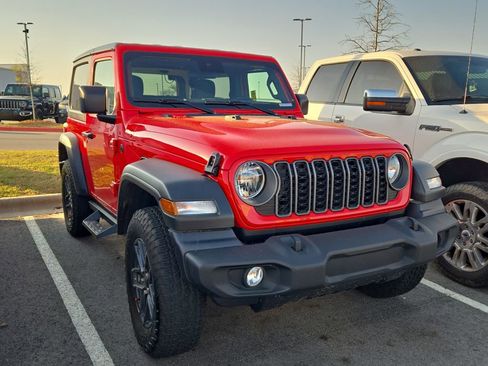 Used 2025 Jeep Wrangler Sport image 4