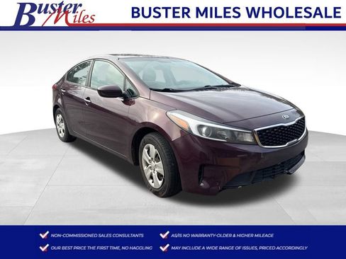 Used 2017 Kia Forte LX image 1