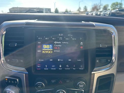Used 2018 RAM 1500 Laramie w/ Convenience Group AWD/4WD image 3
