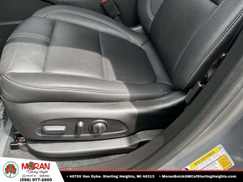 Used 2024 Chevrolet Blazer LT FWD image 18