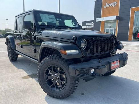 New 2025 Jeep Gladiator Willys AWD/4WD image 1