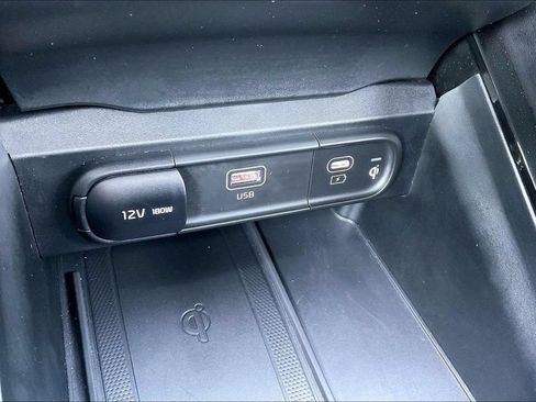 Used 2025 Kia Telluride S AWD/4WD image 34