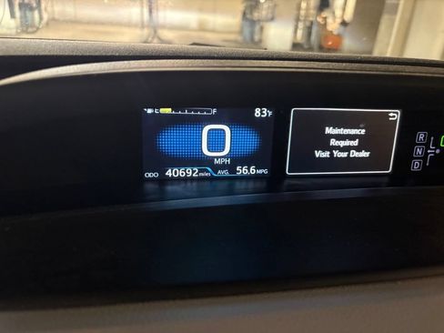 Used 2022 Toyota Prius Prime LE FWD image 16