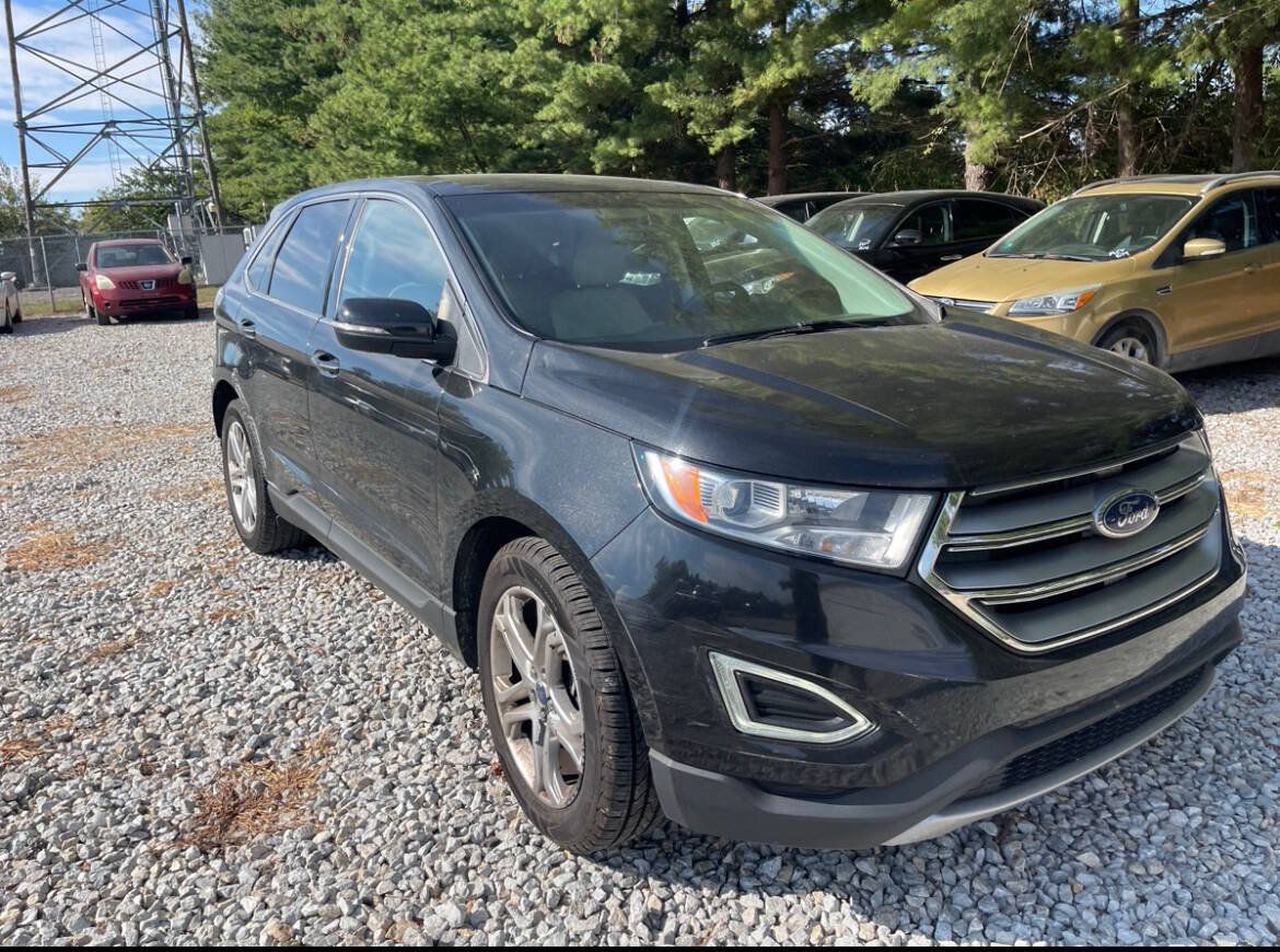 Used 2015 Ford Edge Titanium FWD image 1
