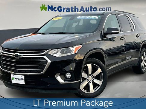 Used 2020 Chevrolet Traverse LT w/ LT Premium Package image 3