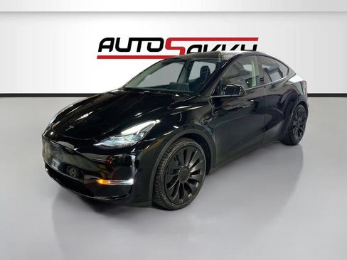 Used 2024 Tesla Model Y Performance AWD/4WD image 3