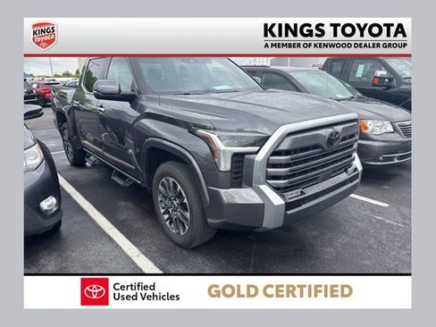 Used 2025 Toyota Tundra Limited AWD/4WD image 1