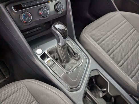 Used 2024 Volkswagen Tiguan S image 20