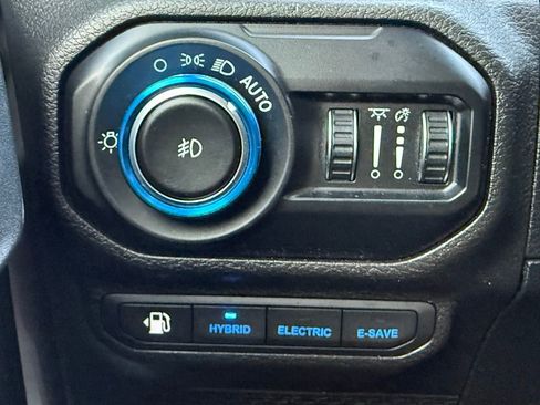 Used 2021 Jeep Wrangler Unlimited Rubicon 4xe image 25