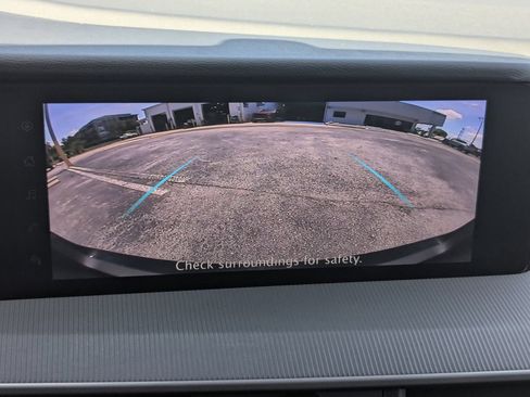 Used 2025 Nissan Murano SV FWD image 21