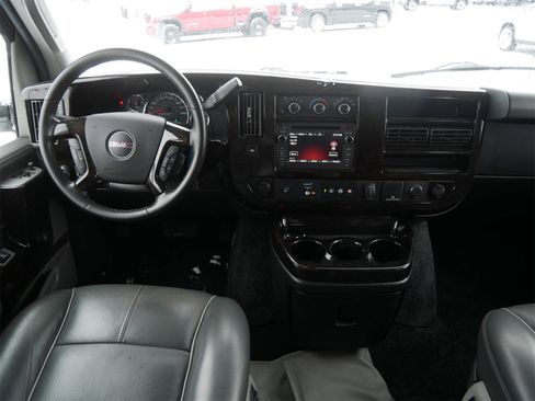 Used 2018 GMC Savana 2500 w/ Enhanced Convenience Package image 23