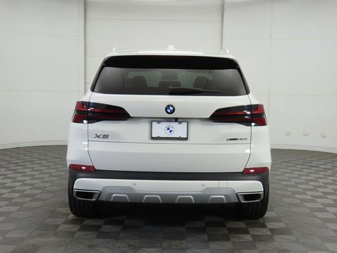 Certified 2024 BMW X5 xDrive40i w/ Premium Package image 6