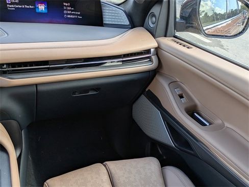 New 2025 Lincoln Navigator Black Label image 18