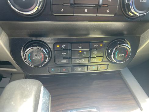 Used 2020 Ford F150 Lariat AWD/4WD image 24