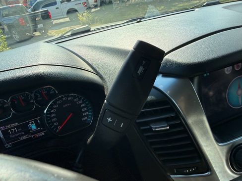 Used 2015 Chevrolet Tahoe LT RWD image 52