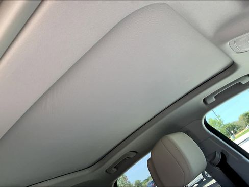 Used 2020 Audi Q3 2.0T Premium w/ Convenience Package image 13