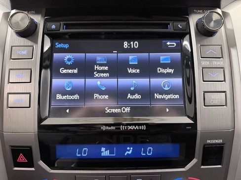 Used 2017 Toyota Tundra Limited w/ Limited Premium Package AWD/4WD image 18