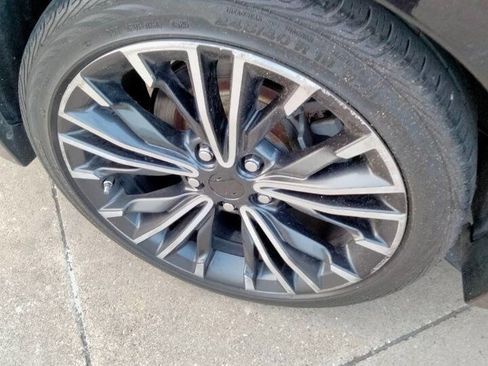 Used 2017 Nissan Maxima Platinum w/ Medallion Package FWD image 24