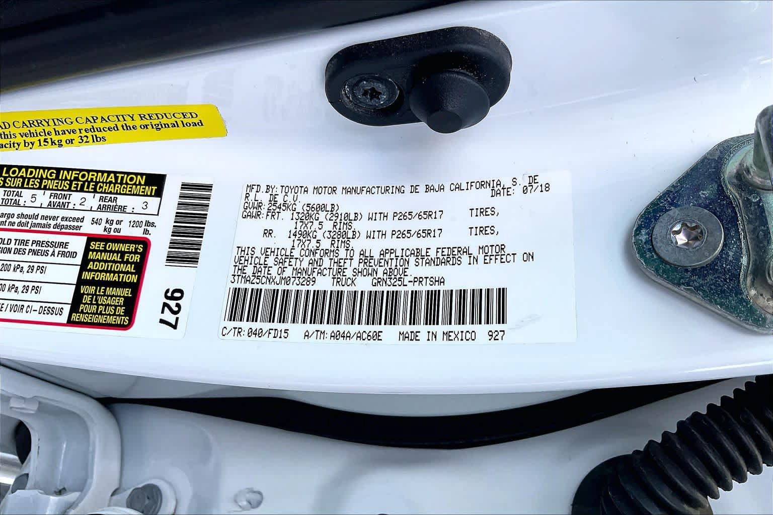 Used 2018 Toyota Tacoma TRD Sport w/ Technology Package RWD image 32