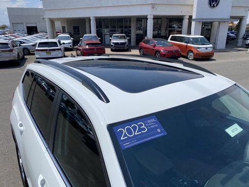 Certified 2023 Volkswagen Atlas SE w/ Panoramic Sunroof Package FWD image 10