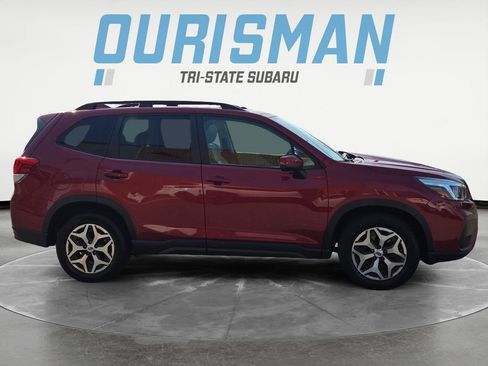 Used 2020 Subaru Forester Premium AWD/4WD image 7