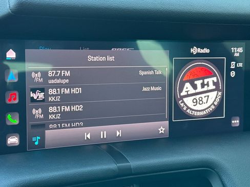 Used 2023 Porsche Taycan image 17