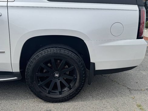 Used 2016 GMC Yukon XL Denali w/ Open Road Package AWD/4WD image 22