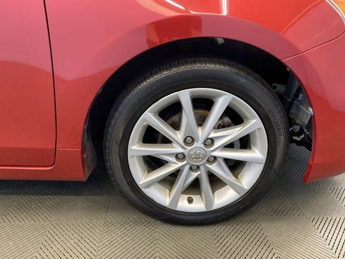 Used 2013 Toyota Prius V image 44