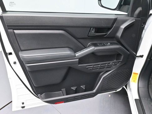 Used 2025 Toyota Tacoma SR w/ Towing Package image 9