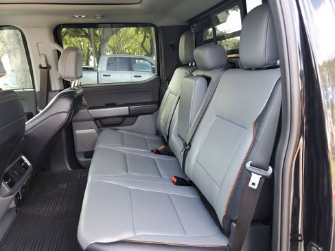 Used 2025 Ford F150 Lariat w/ Equipment Group 501A Mid image 91