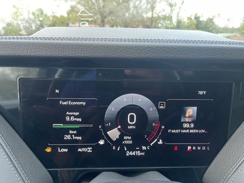 Used 2025 GMC Yukon Denali image 13