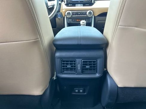 Used 2020 Toyota RAV4 Limited w/ Limited Grade Weather Package AWD/4WD image 10