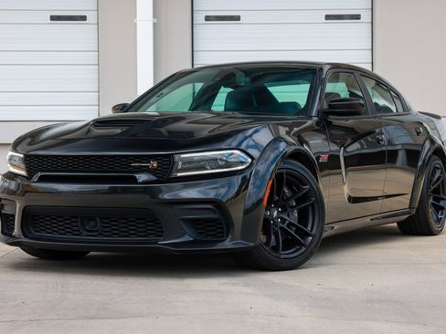 Used 2022 Dodge Charger Scat Pack RWD image 1