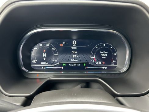 Used 2024 GMC Yukon SLE image 27