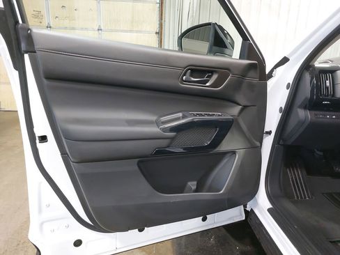 New 2026 Nissan Pathfinder SV AWD/4WD image 28
