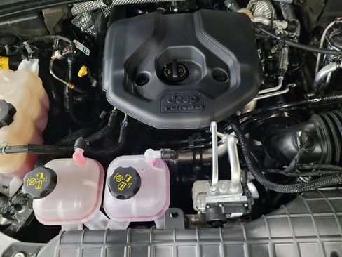 Used 2022 Jeep Grand Cherokee Limited 4xe image 30