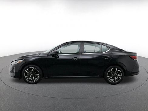 Used 2025 Nissan Sentra SV FWD image 4